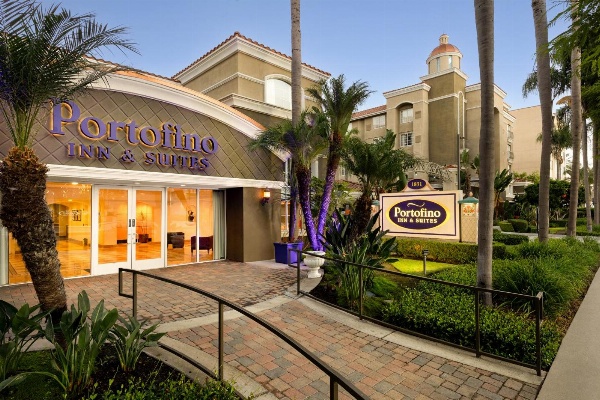 Anaheim Portofino Inn and Suites image 1